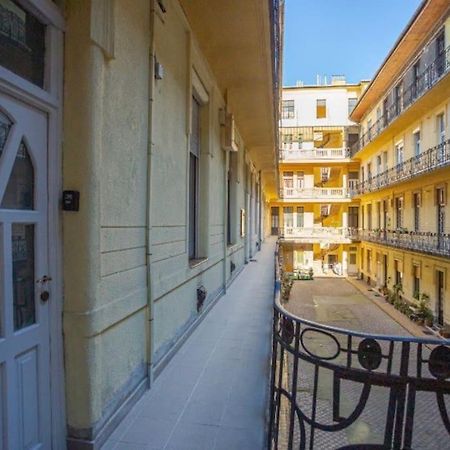 Cosy 2 Bedroom Flat In Akacfa St., Sol Βουδαπέστη Εξωτερικό φωτογραφία
