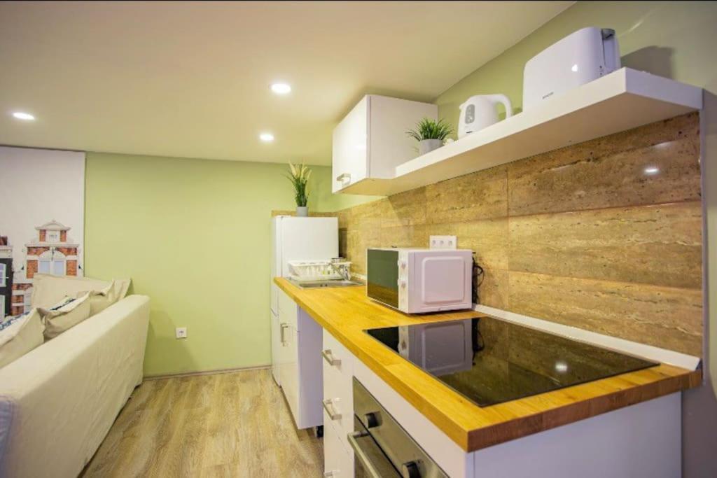 Cosy 2 Bedroom Flat In Akacfa St., Sol Βουδαπέστη Εξωτερικό φωτογραφία